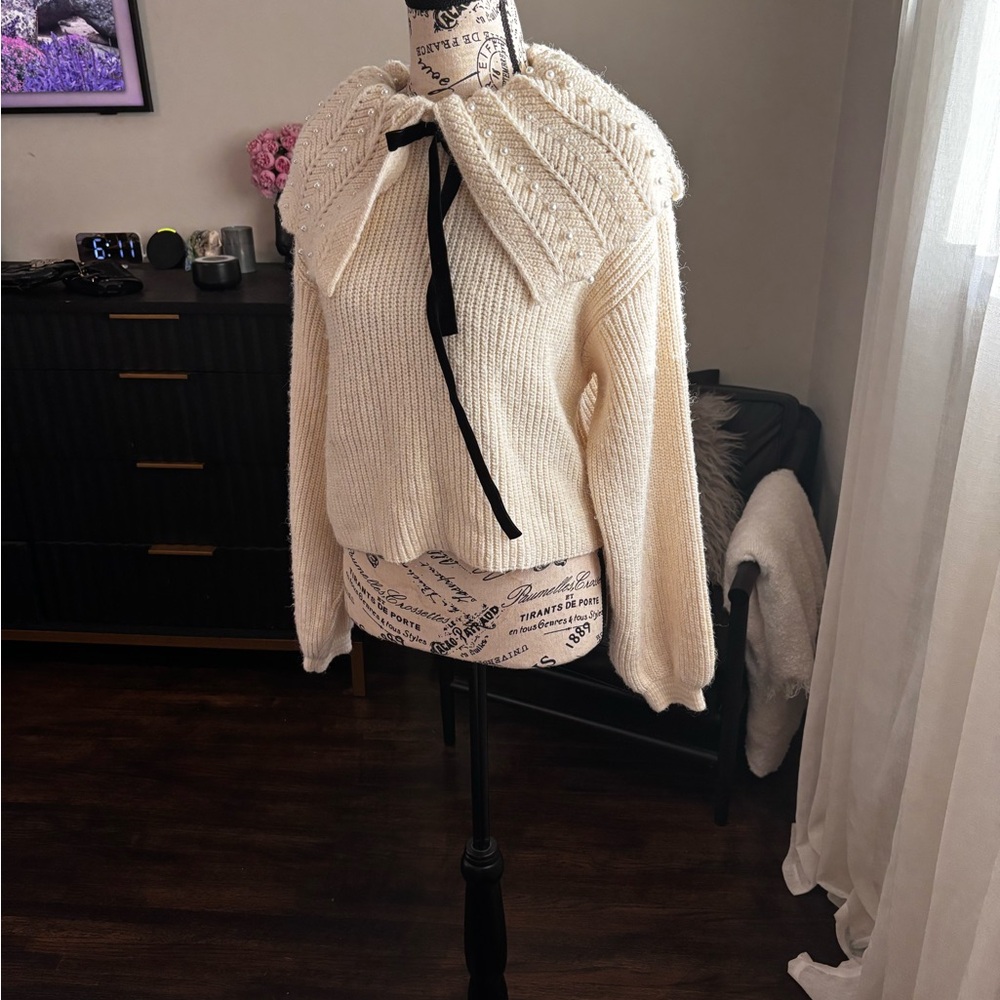 Zara Women’s Cream Knit Sweater with Decorative Collar and Black Tie